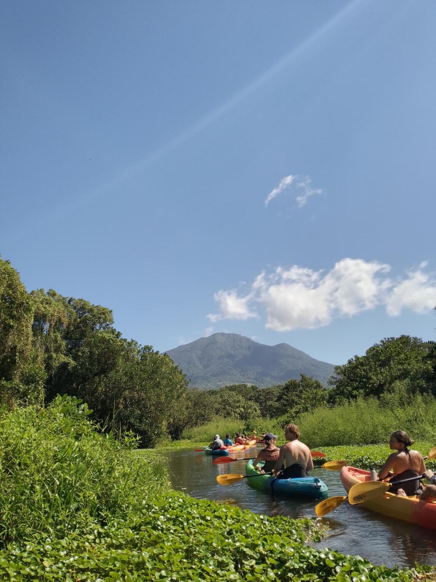 Eco-Lodge El Porvenir. Santa Cruz Eksteriør billede