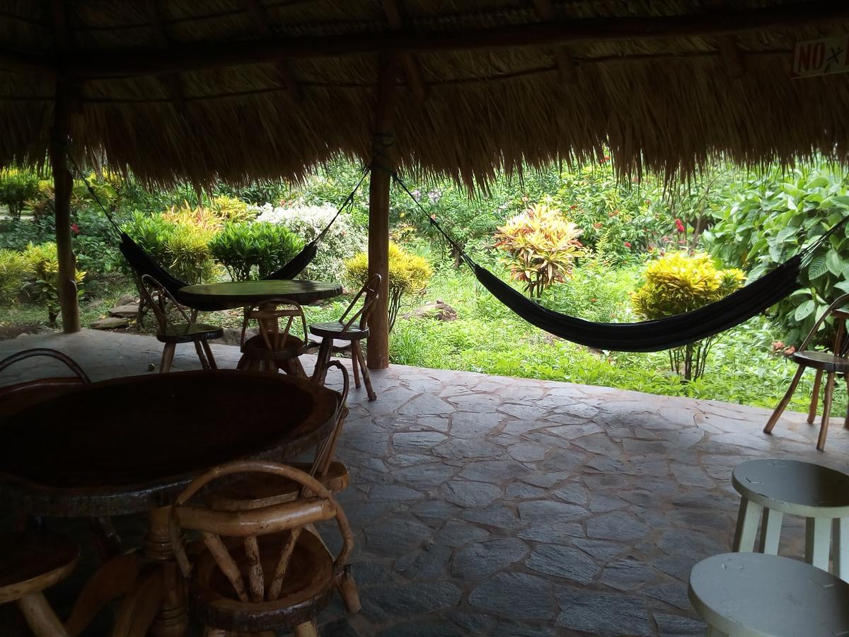 Eco-Lodge El Porvenir. Santa Cruz Eksteriør billede