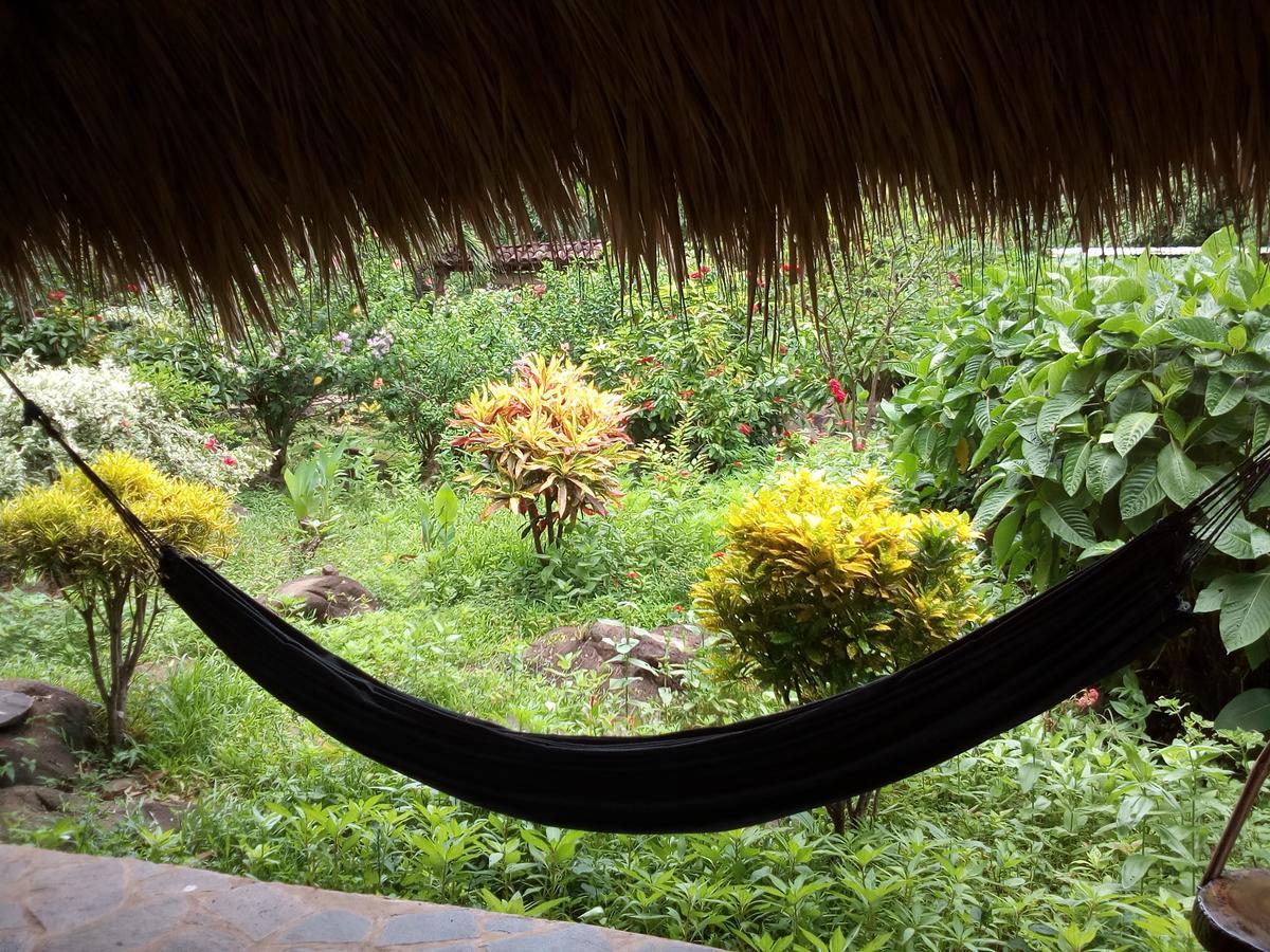 Eco-Lodge El Porvenir. Santa Cruz Eksteriør billede
